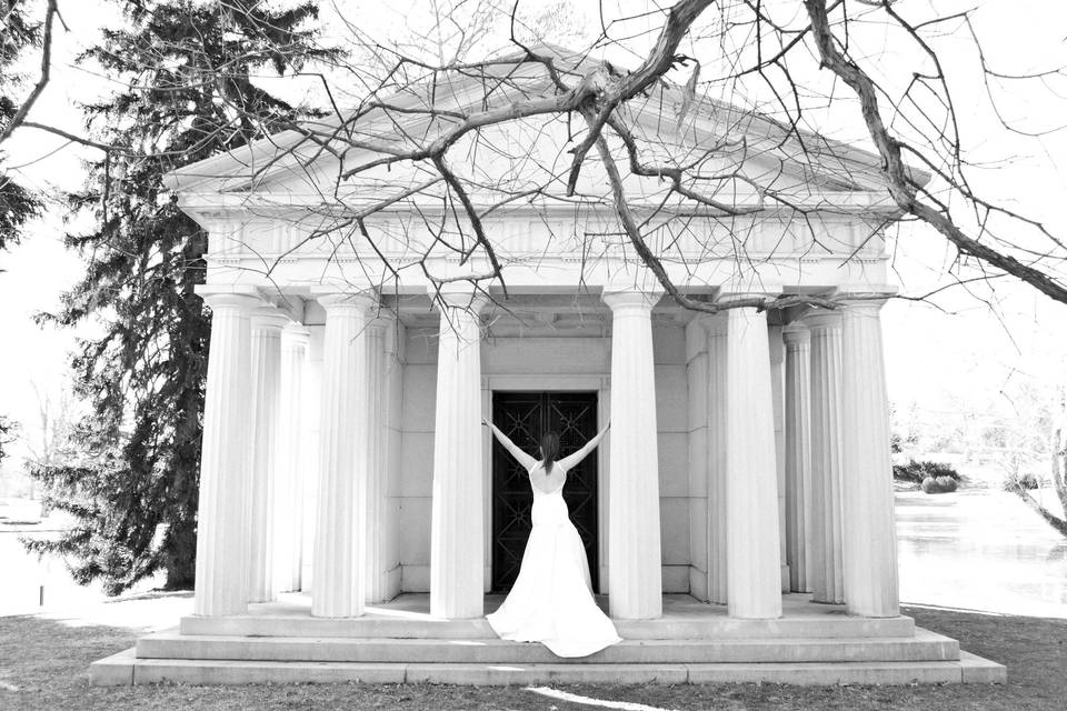 Romanesque Style Wedding Bridal Session