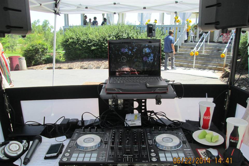 DJ station