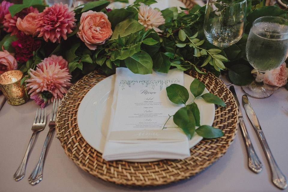 Table setting and menu card | Jason Lucas Photography