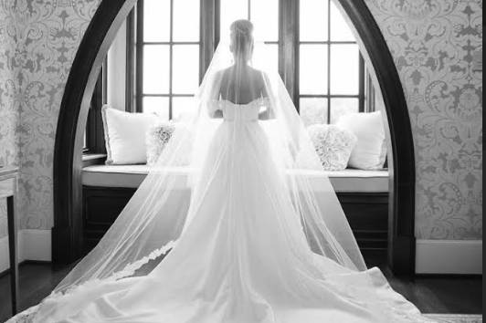 Roya bride