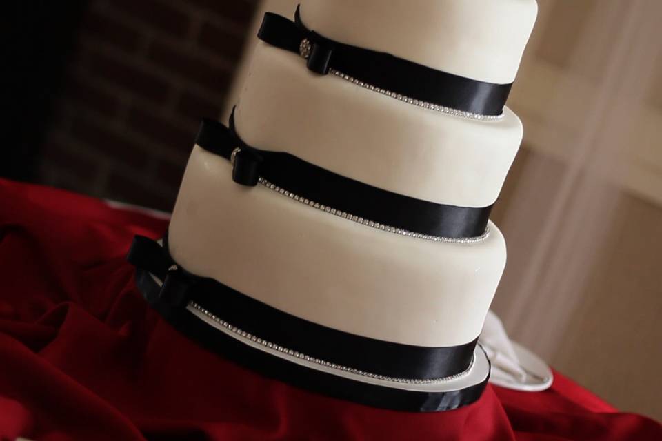 Wedding cake with black bow