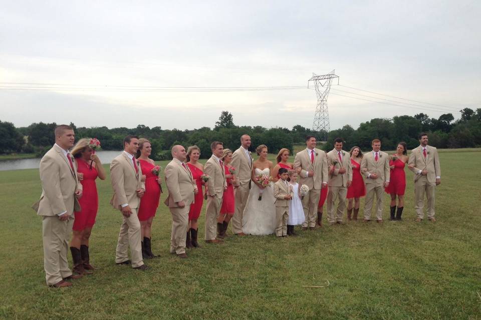 Group photo of bridesmaids and groomsmen