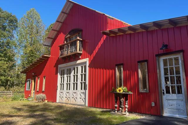 Strawberry Roan Farm's Barn