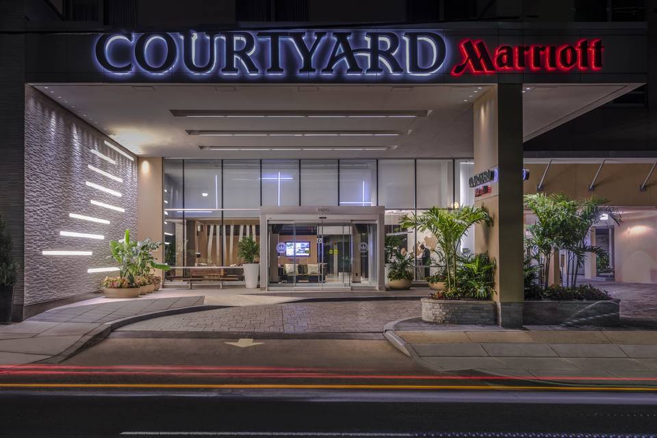 Courtyard by Marriott Bethesda Chevy Chase