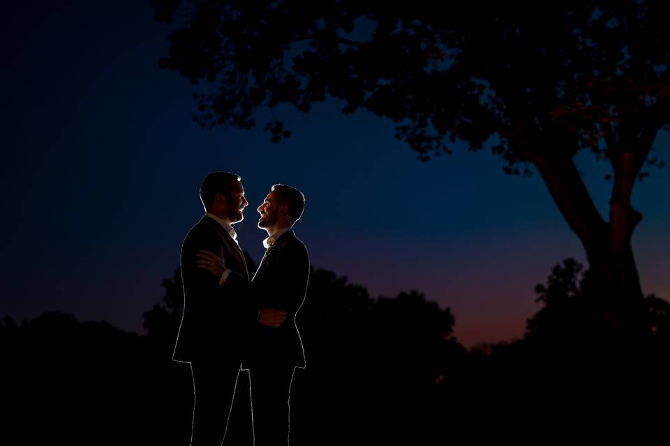 Grooms at night