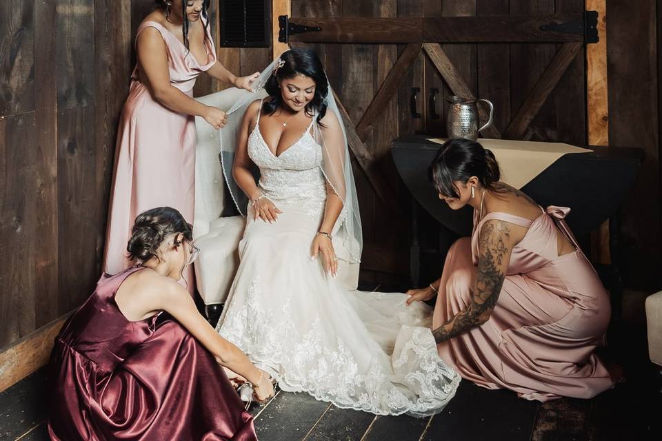 It's wedding time! 🤍