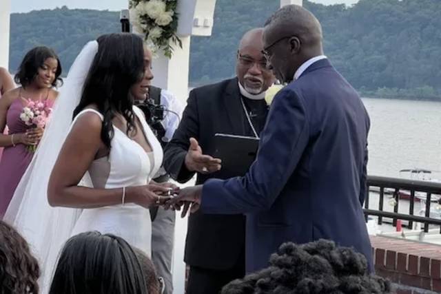 Well timed wedding