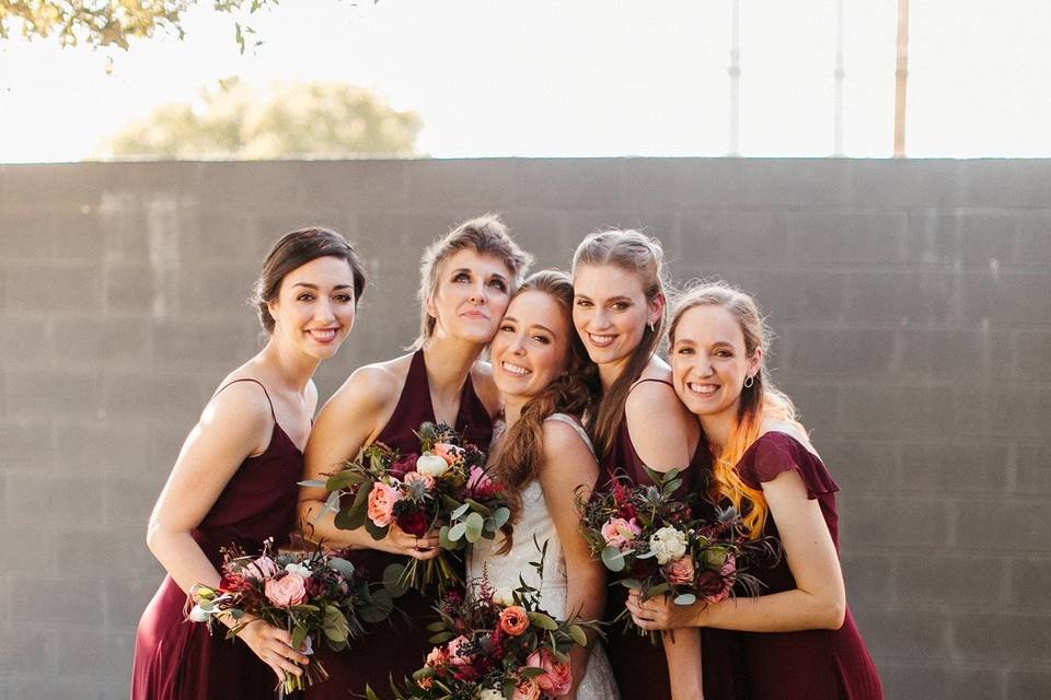 Burg Bridesmaids