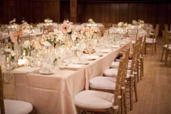 Table setting and gold trim chiavari chairs