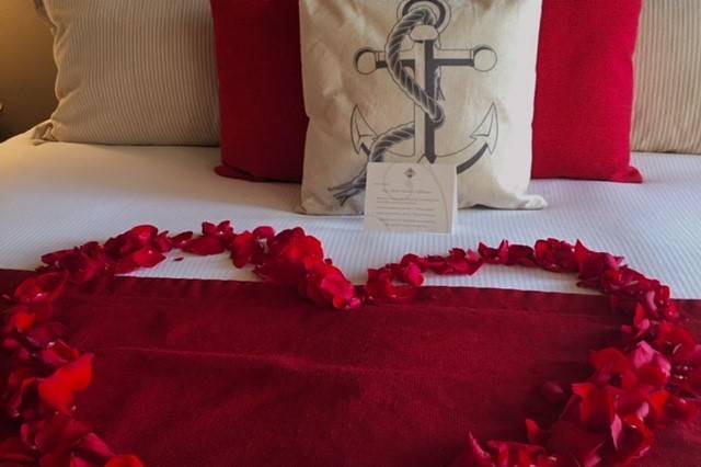 Romance & Roses Package