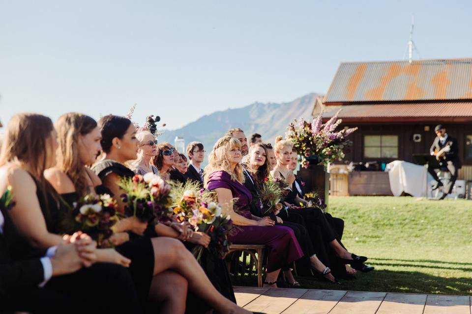 Outdoor ceremony wait - Francis Sylvest