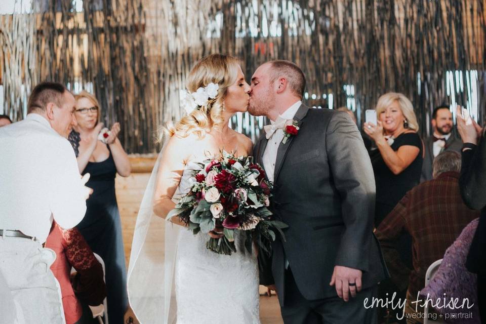 The 10 Best Wedding Photographers in Shakopee, MN - WeddingWire