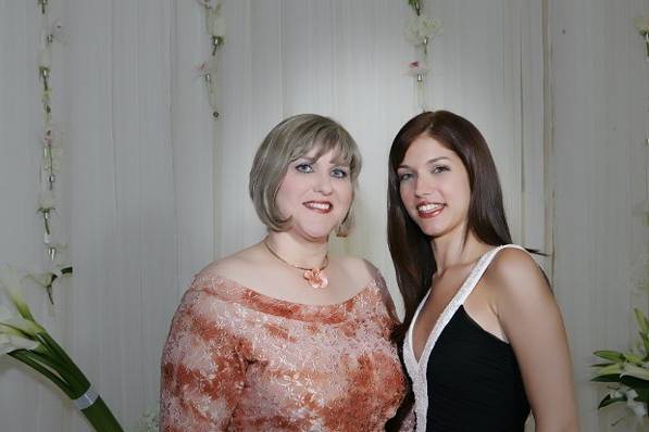 Wedding Coordinators
Lourdes Estrada & Giselle Colon