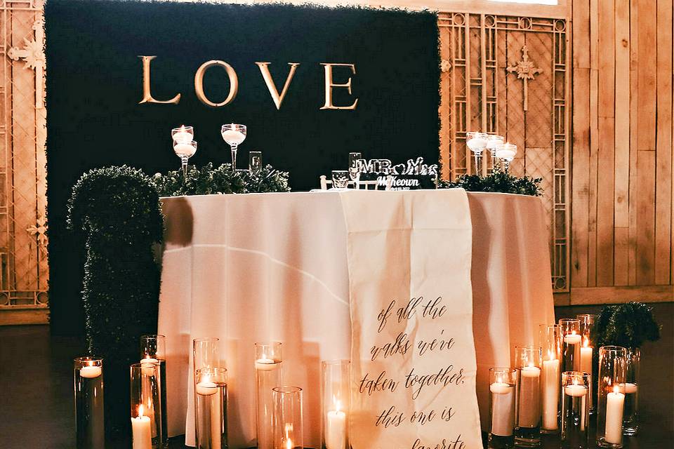 Sweetheart Table