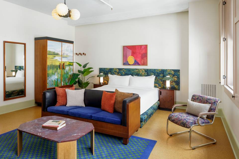 King Deluxe Guestroom