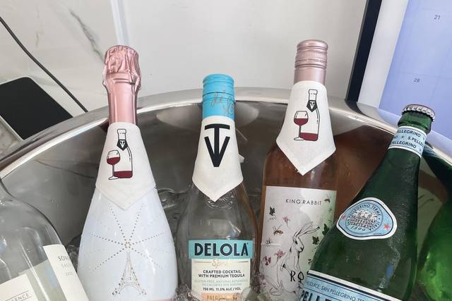 Vino Ties® offers luxury perso