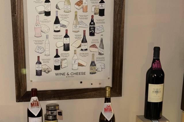 Wedding Wine Favors and Gifts