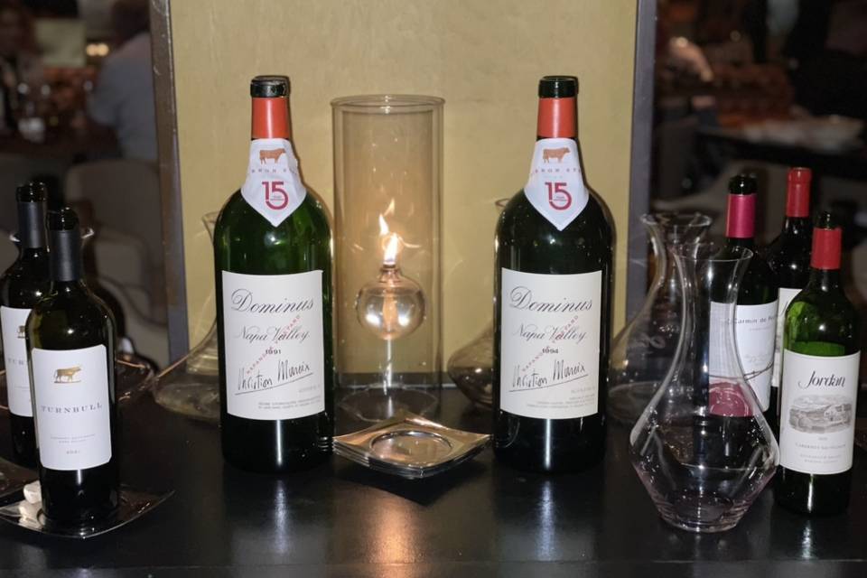 Vino Ties® offers luxury perso