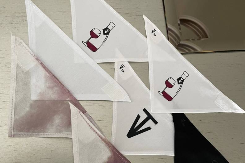 Wedding Wine Favors and Gifts