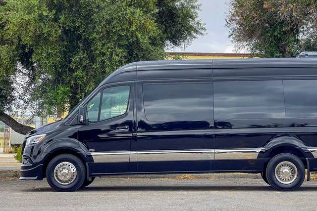 Mercedes-Benz Sprinter Van