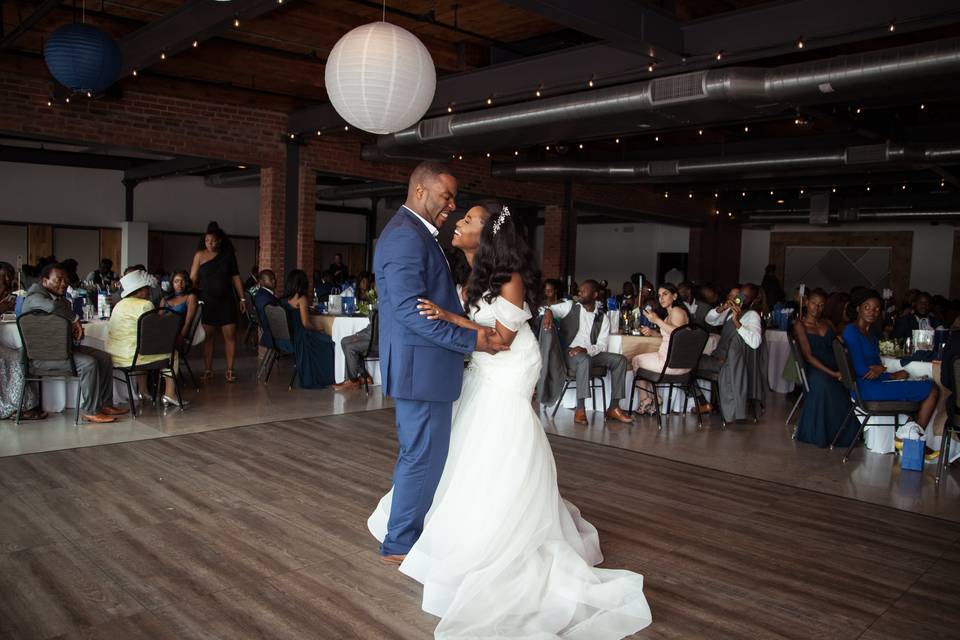 White Poppy Weddings