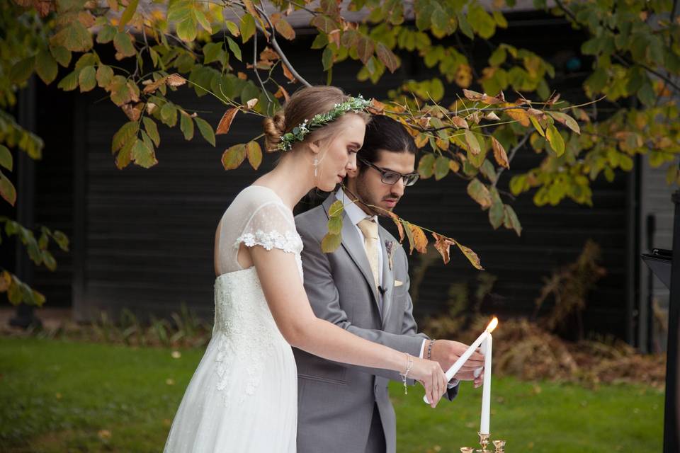 White Poppy Weddings