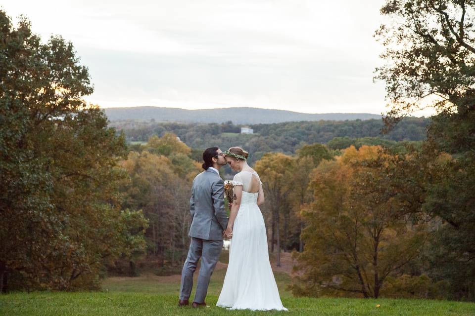 White Poppy Weddings