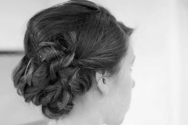 Michelle does hair