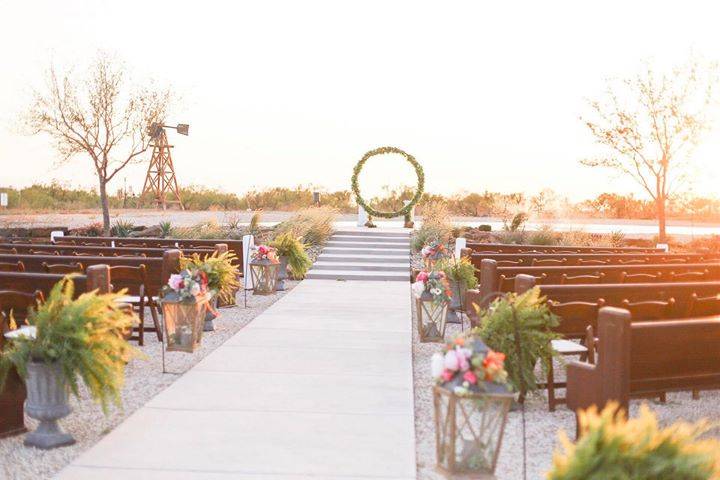 Twin Lakes Wedding & Event Center