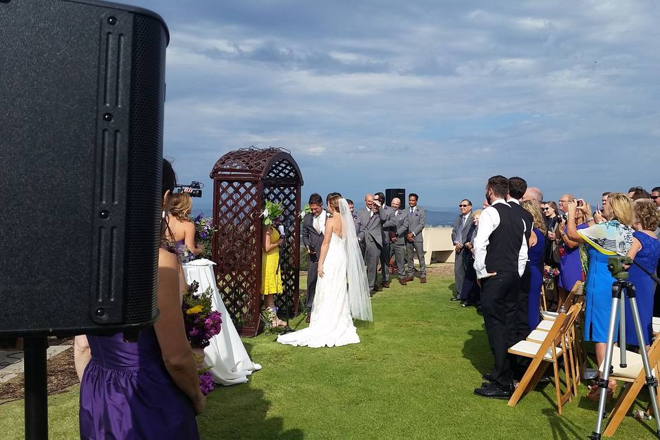 Wedding on top of Mt Soledad