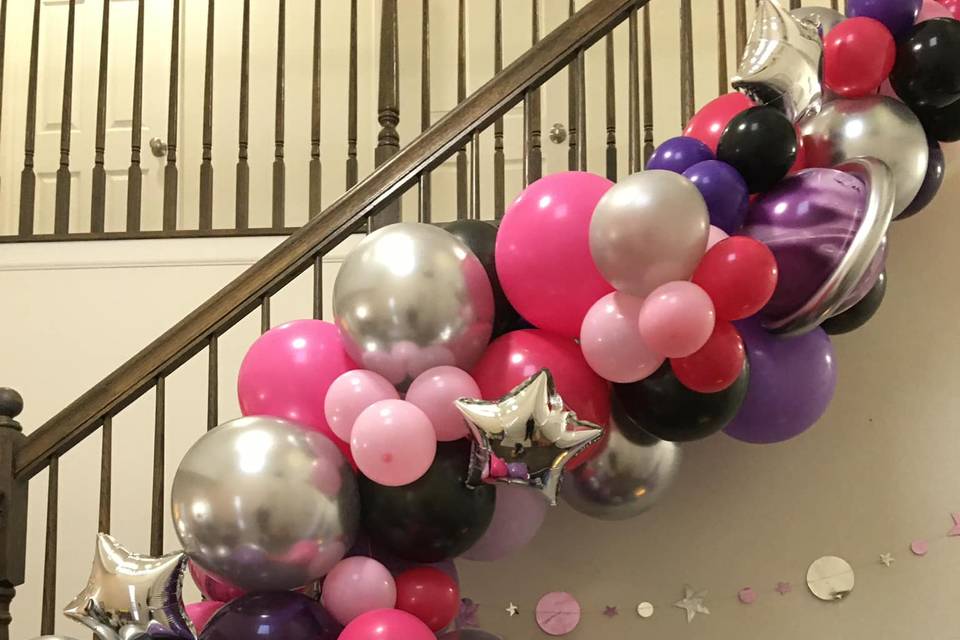Staircase balloon garland