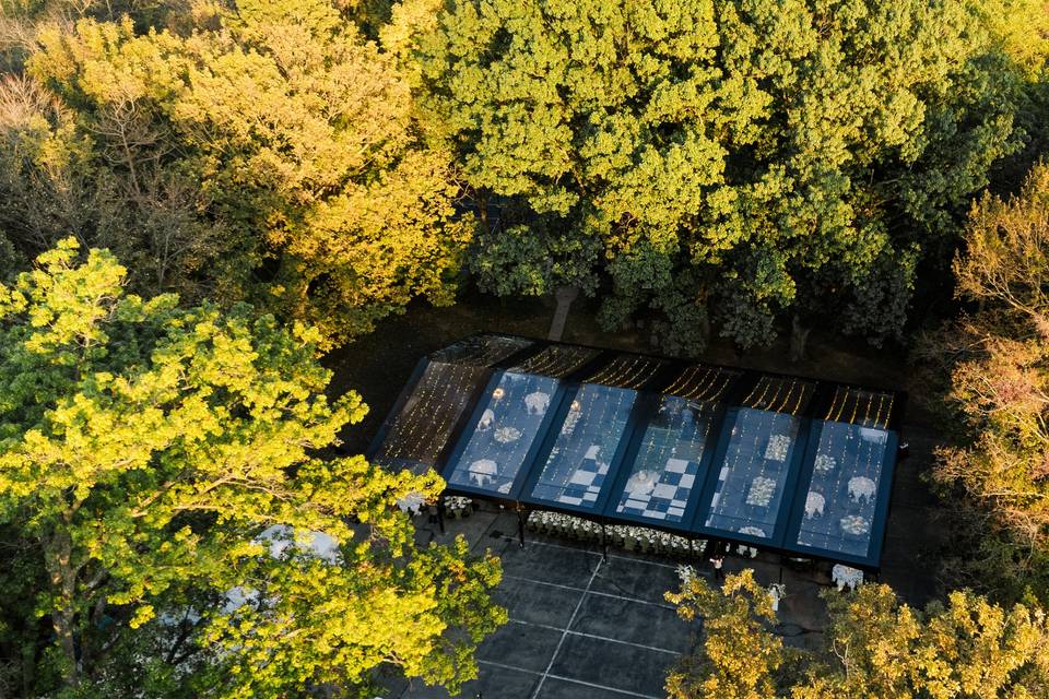 Kat&Sarah-drone-2.jpg
