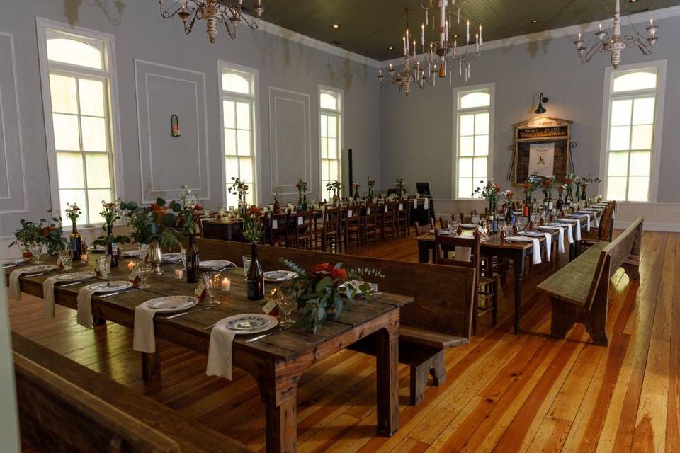 Southern Vintage Table | Blended Light Photography