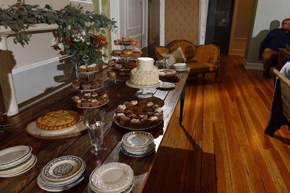 Southern Vintage Table