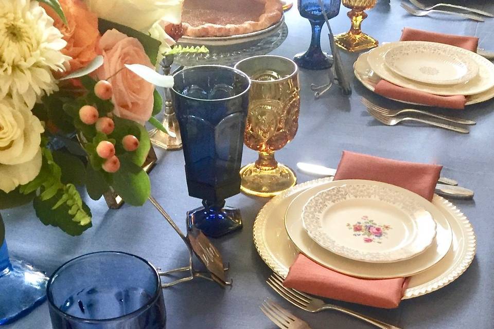 Southern Vintage Table | RadianPhotography