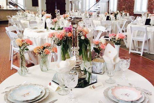 Southern Vintage Table | Anna Kirby Photography