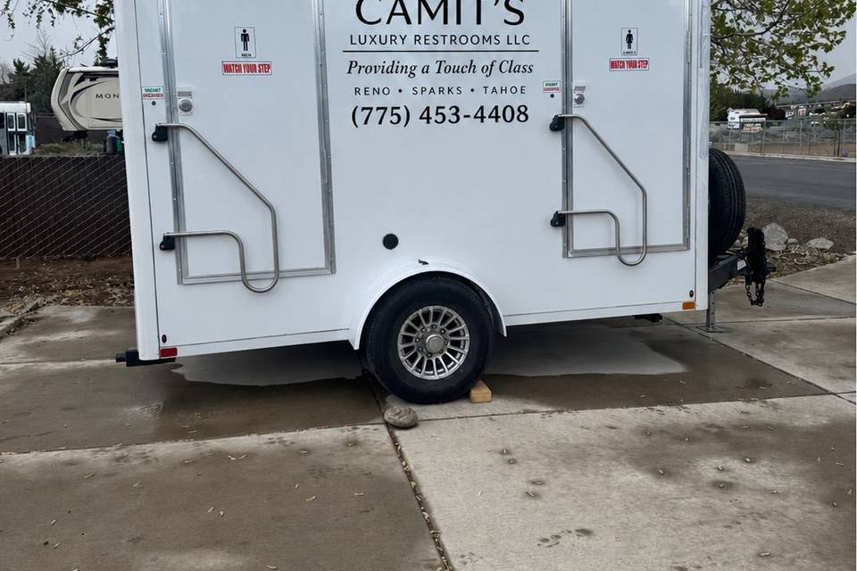 CAMIT'S LUXURY RESTROOMS LLC