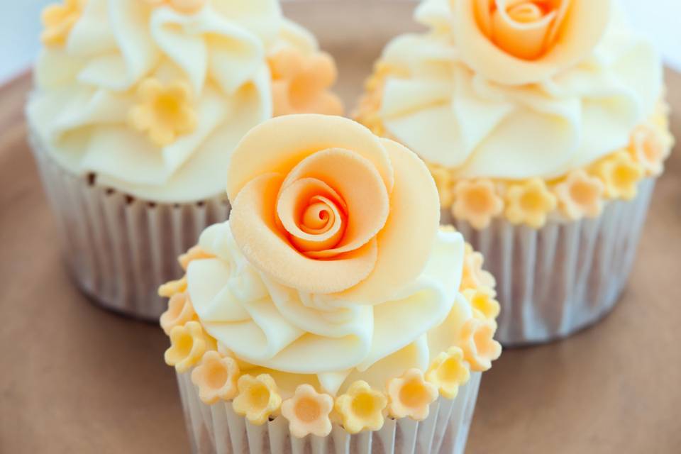 Cupcake with Roses