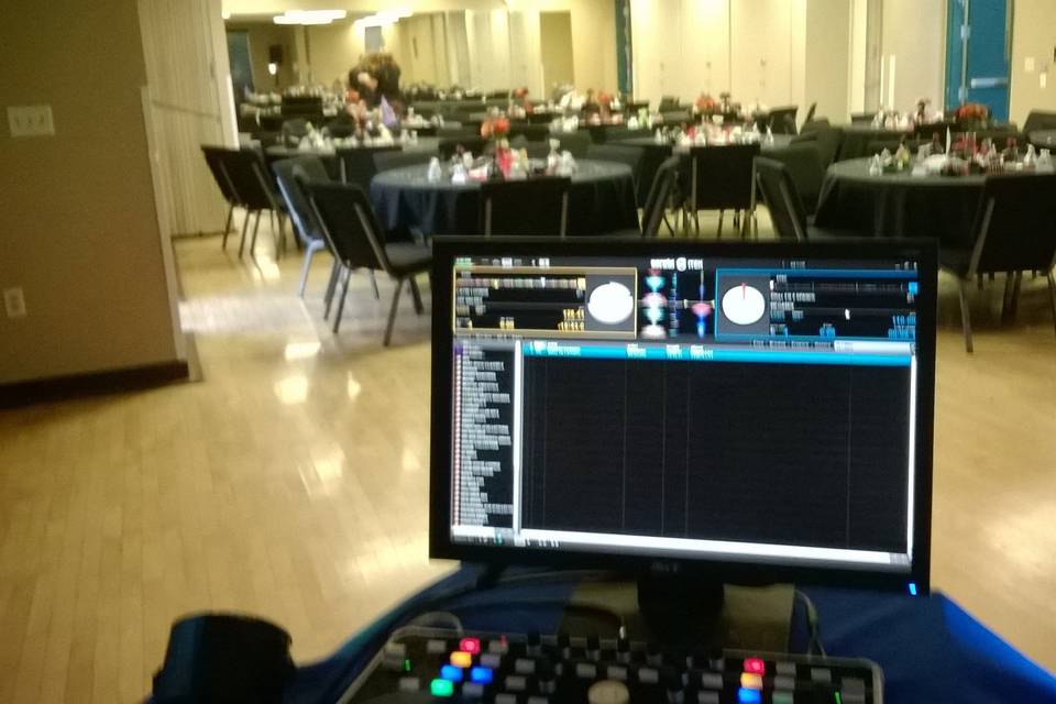 UHDJS PROFESSIONAL DJ SERVICES