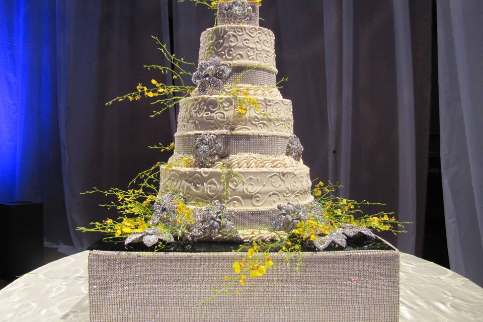 Rustic wedding cake