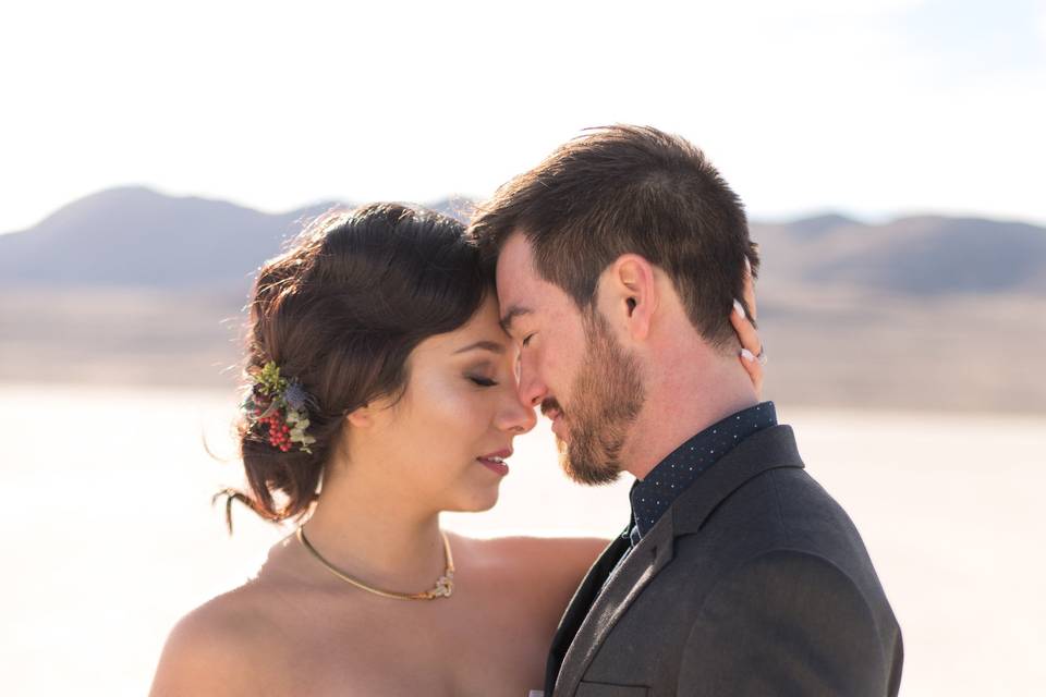 Gorgeous couple married in the black rock desert.