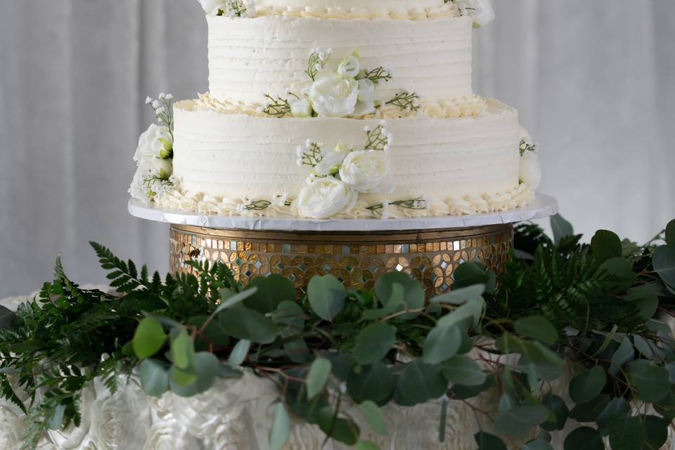 Photo of wedding cake.