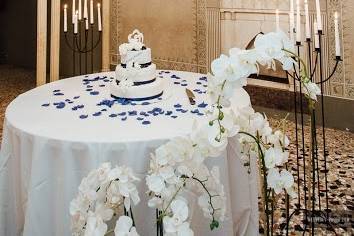 The cake table