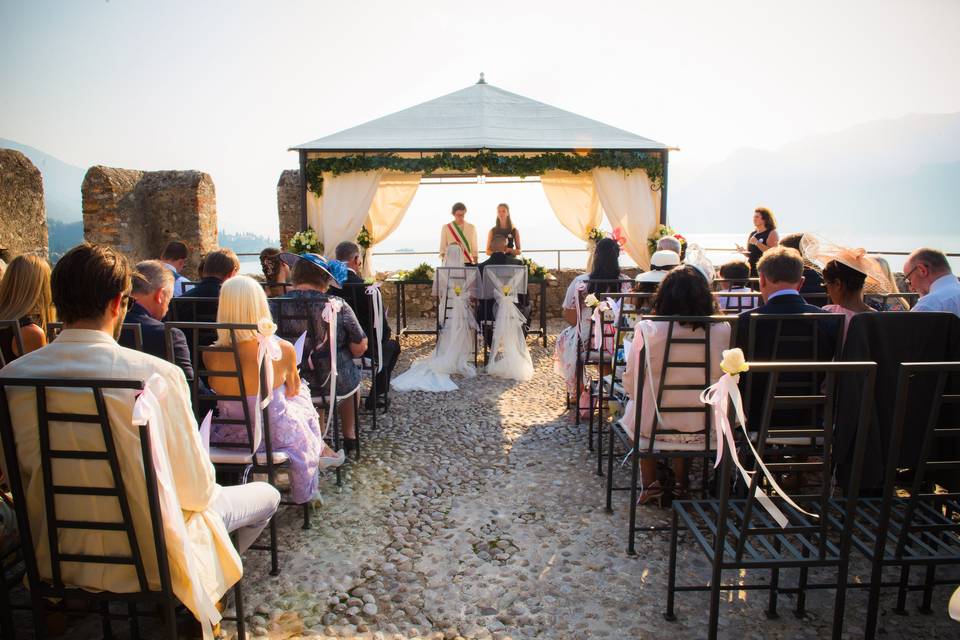 Civil ceremony on Lake Garda