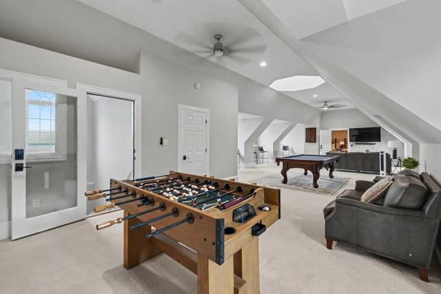 Groom's Suite/Lounge