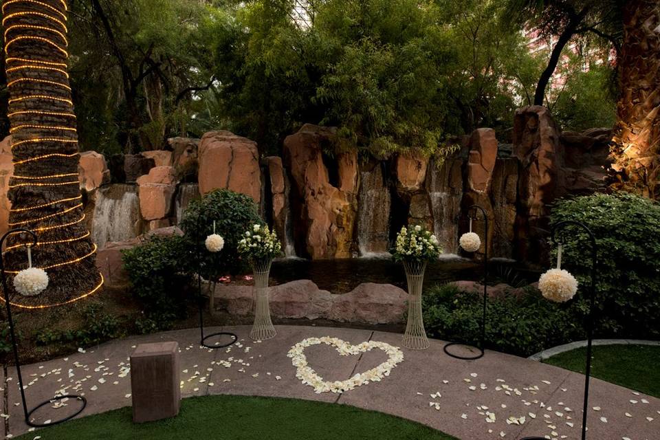 Flamingo Las Vegas Wedding Garden Chapel