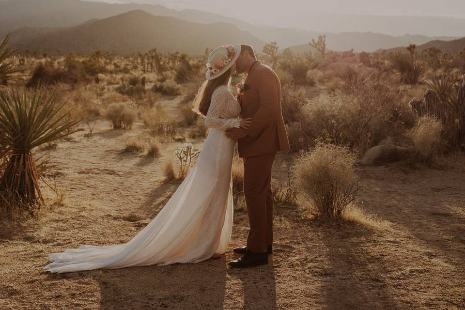 Joshua Tree newlyweds