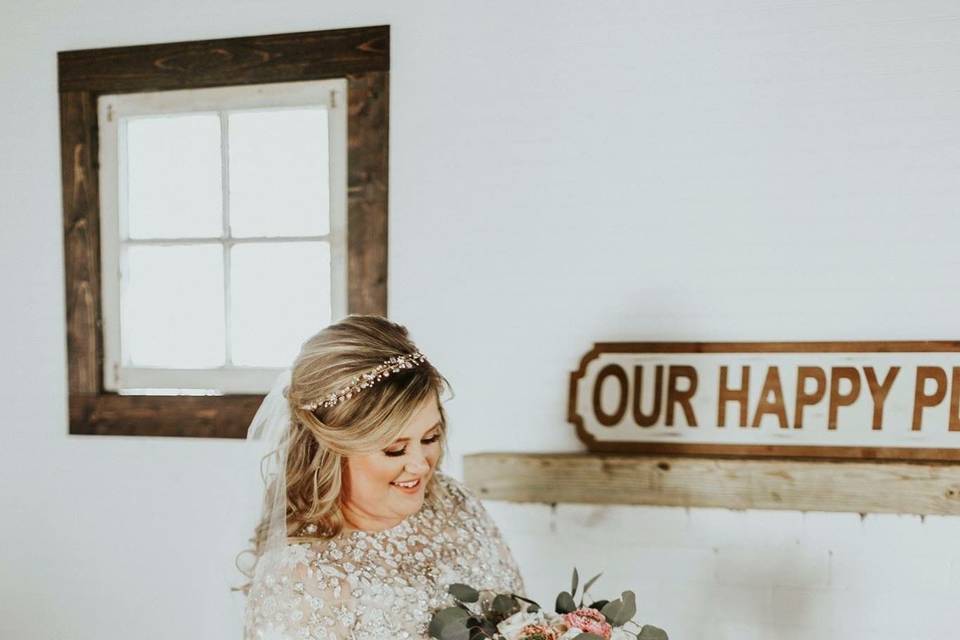 Morgan McCullers - Traveling Hair & Makeup Artist