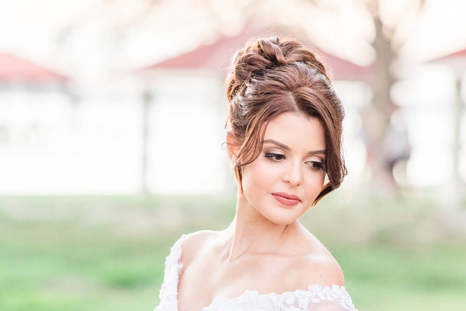 Morgan McCullers - Traveling Hair & Makeup Artist