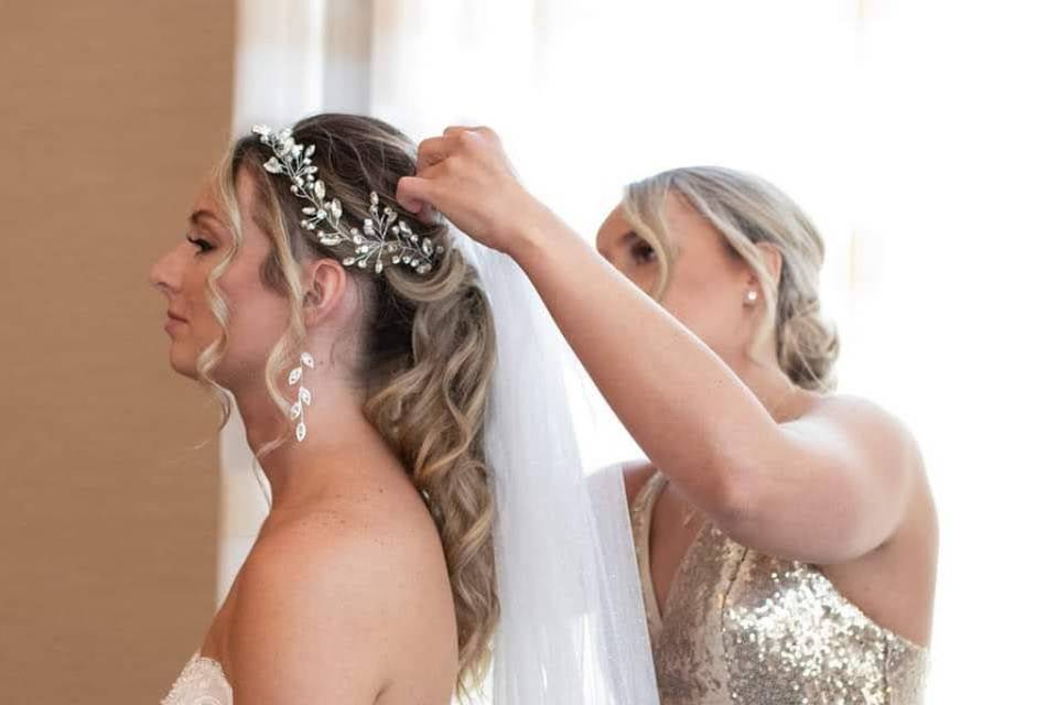 Beautiful bride veil!